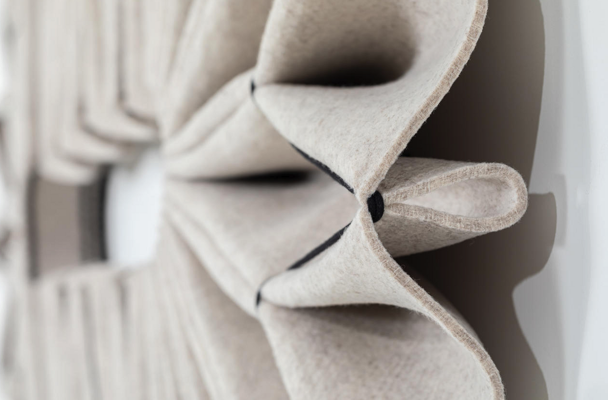 Absorbeur Acoustique Décoratif  PLEAT Edel Long Murale BuzziSpace - Traitement Acoustique