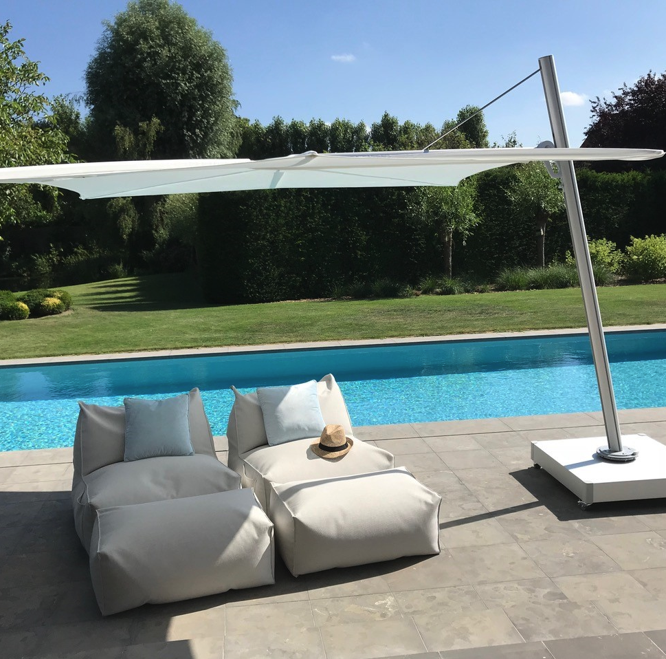 SPECTRA 300 - Parasol Plat Vent Fort 300 x 300