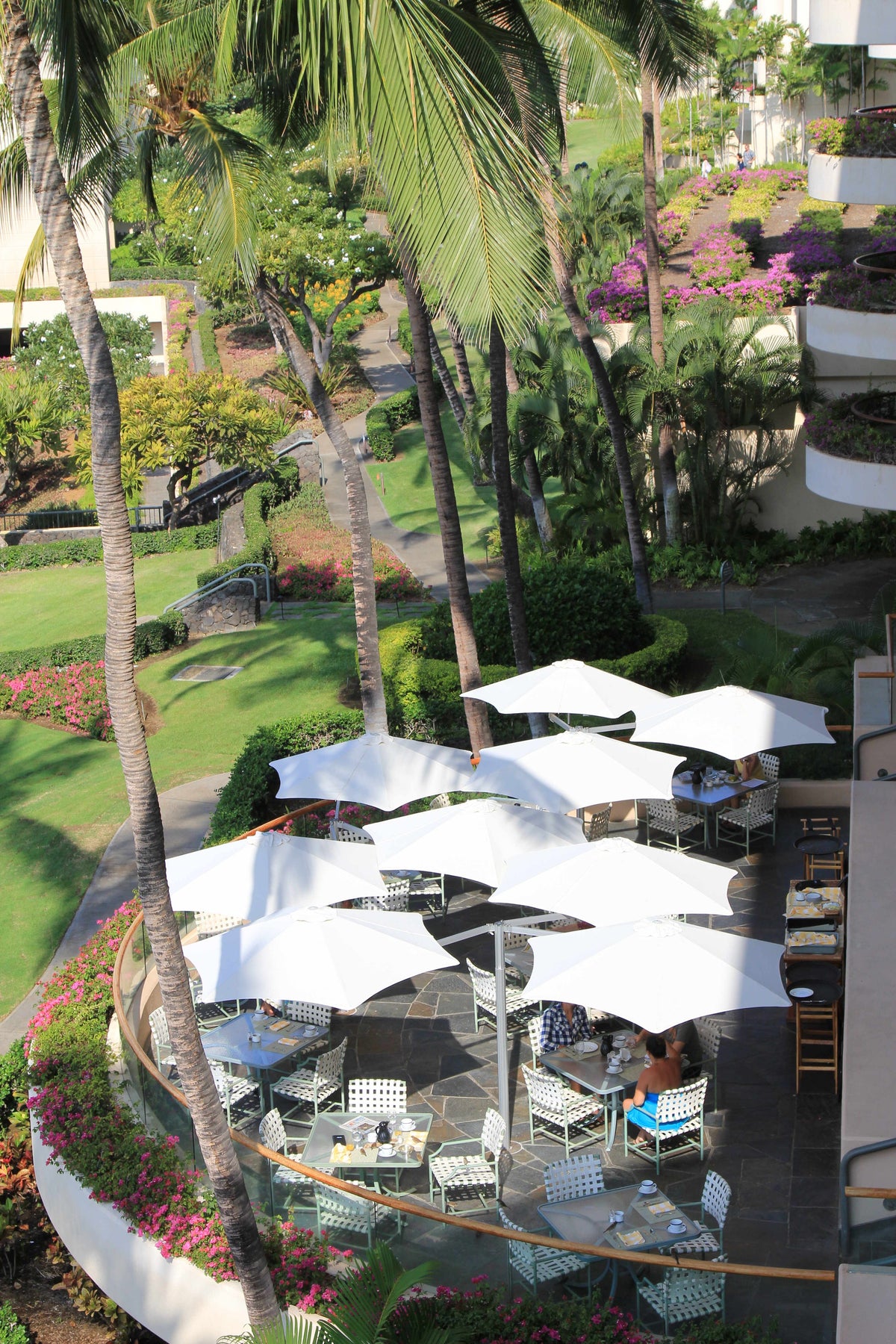 XXL Design Parasol With Four Hexagonal Canopies MultiFlex 540 x 540 Umbrosa