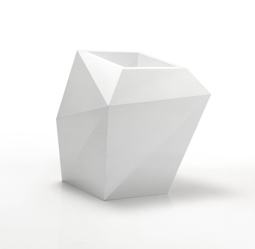 Pot design modele Moyen 66x55x70 cm collection Faz Vondom