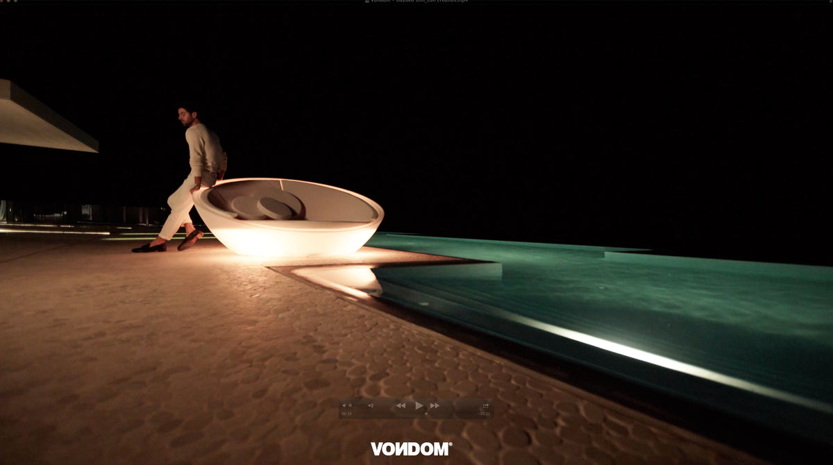 Bright Bed for Hotel Terrace ULM Daybed de Vondom