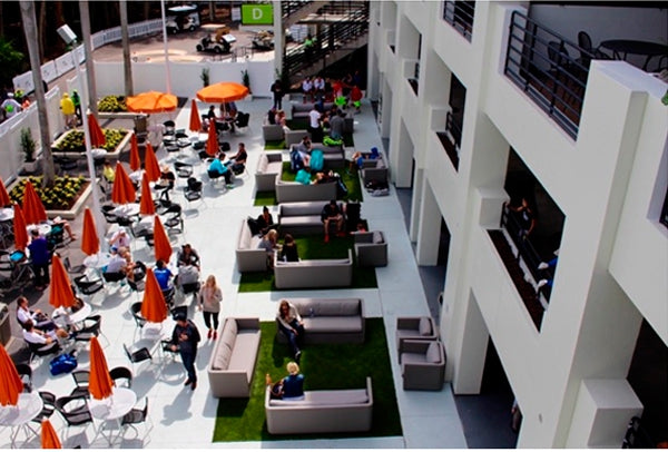 Ouverture Boutique Vondom Miami Salon de Jardin avec Sofa ULM Ecru