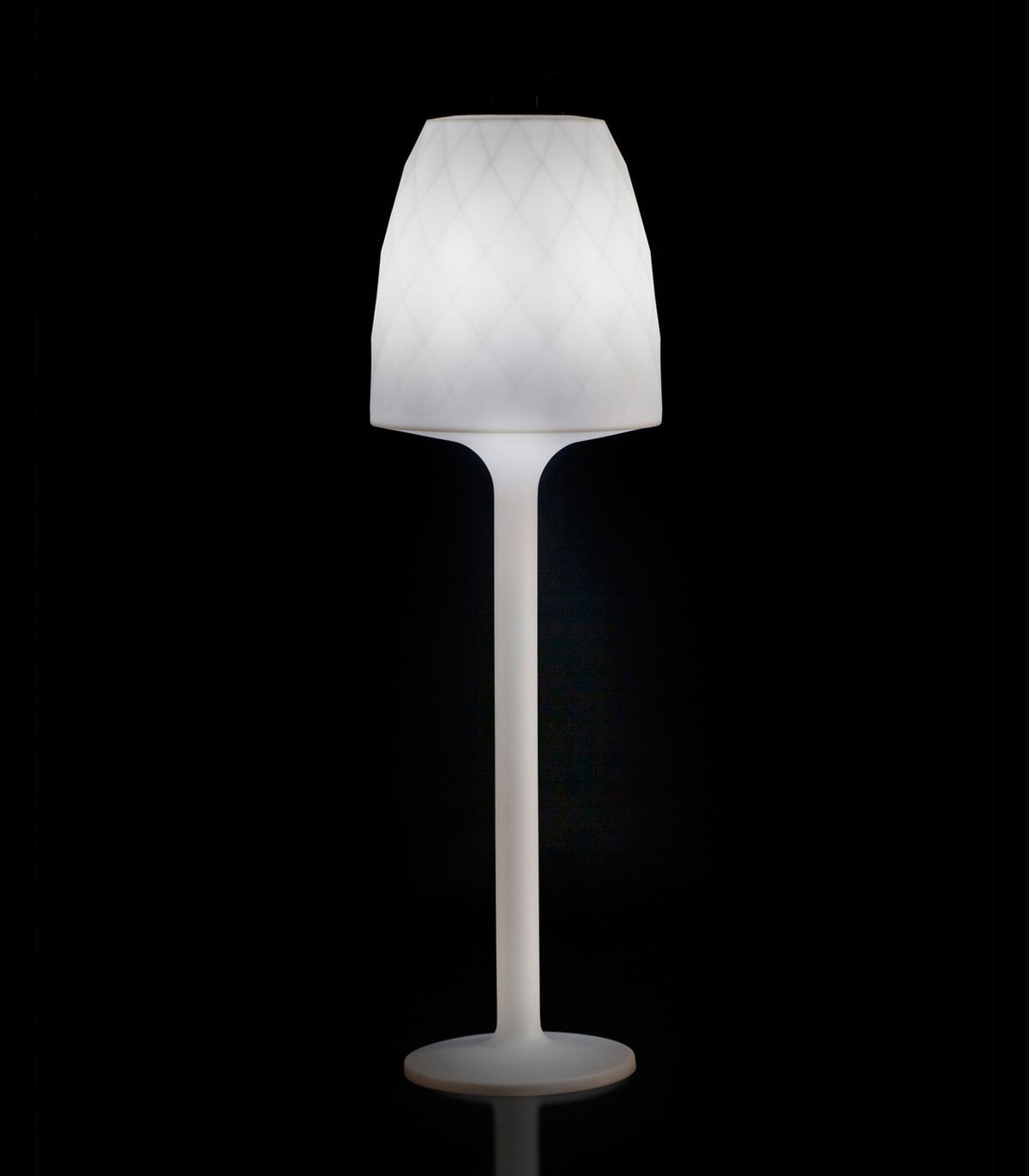 VASES tall white LED design lamp (Ø68x220 cm) - Vondom