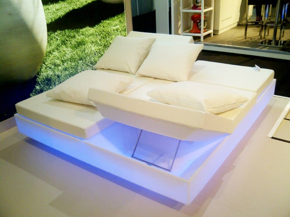 Light Up Vela Daybed with 4 Reclining Backrests RGB with Multicolor LED Light by Vondom
