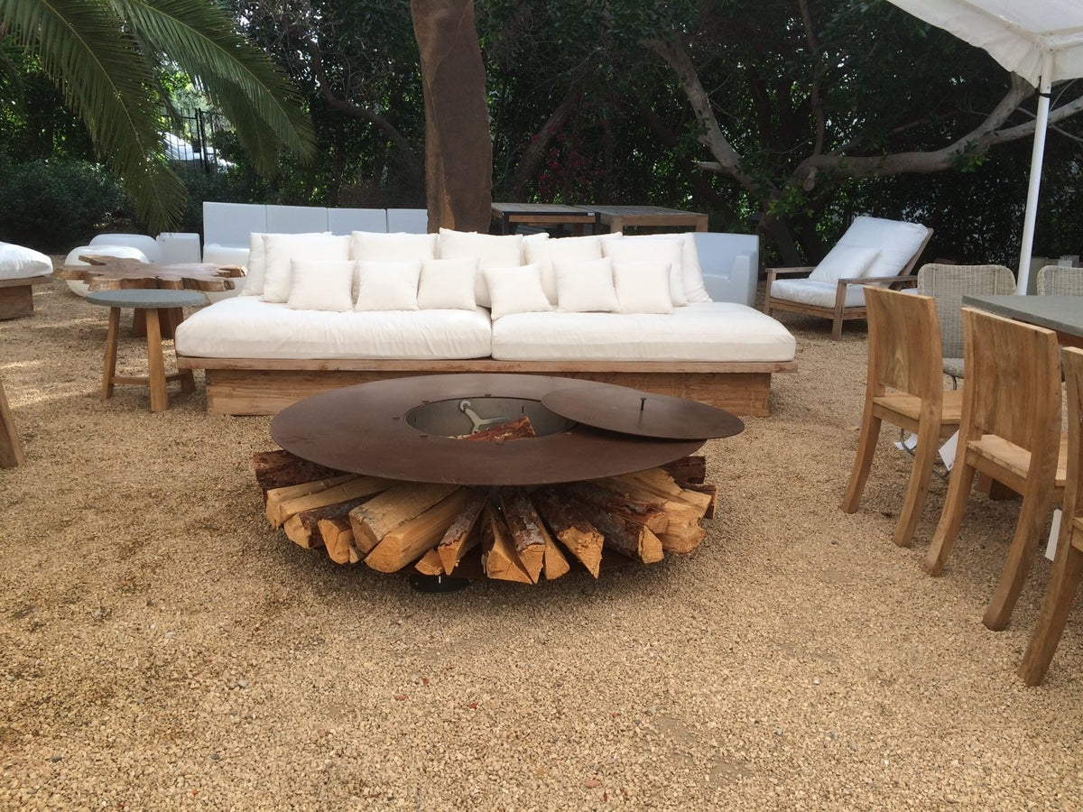ZERO 150 Outdoor Corten Steel Fire Pit with wood store